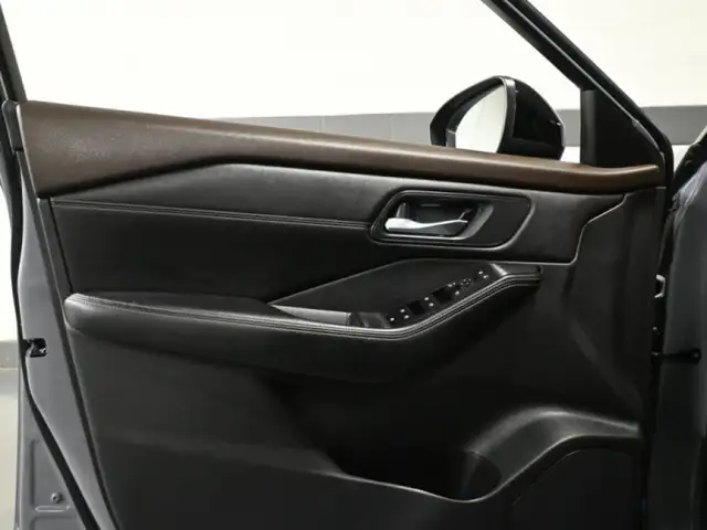 2023 Nissan Rogue SV Midnight Edition Leather 360CAM Panoramic R - Photo 11