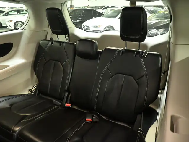 2023 Chrysler Pacifica Touring L No Accident Leather Power Slidi - Photo 25