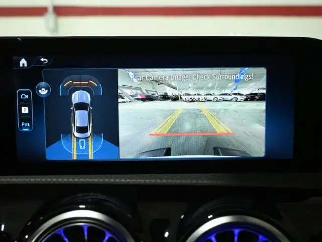 2025 Mercedes-Benz CLA 250 4MATIC No Accident Navigation Ambient - Photo 21