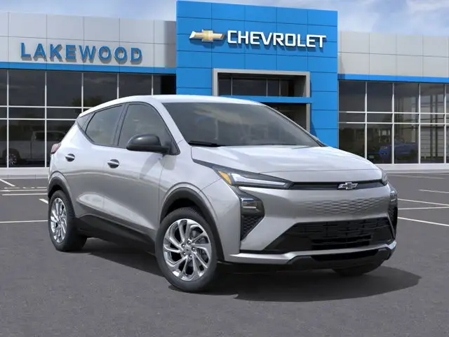 2027 Chevrolet Bolt - Photo 7