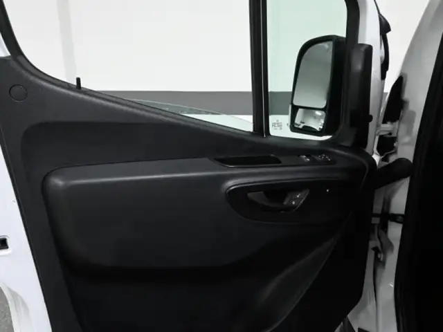 2025 Mercedes-Benz Sprinter Cargo Van 2500 High Roof HP 170 Dies - Photo 10