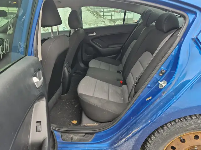 2014 Kia Forte - Photo 21