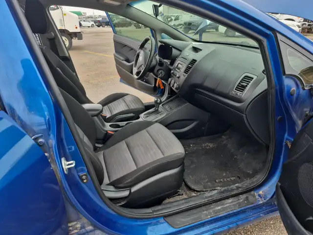 2014 Kia Forte - Photo 25