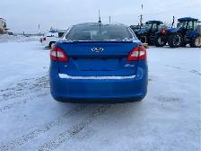 2011 Ford Fiesta - Photo 6