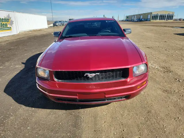 2005 Ford Mustang - Photo 8