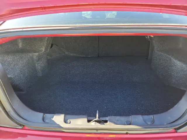 2005 Ford Mustang - Photo 15