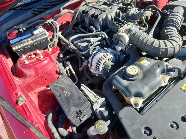 2005 Ford Mustang - Photo 26