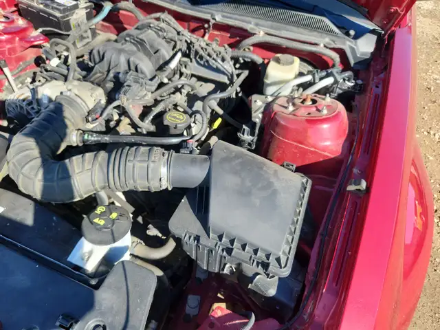 2005 Ford Mustang - Photo 27