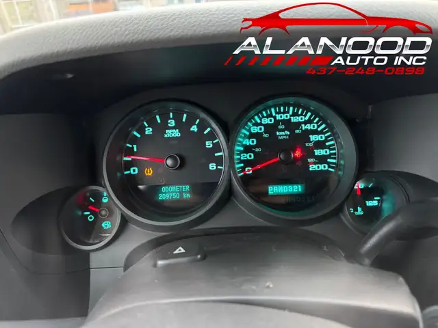 2012 Chevrolet Silverado 1500 4x4 Crew Cab 5.75 ft. box 143.5 in - Photo 14