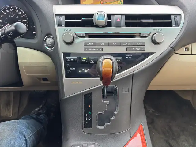 2010 Lexus RX Navigation, AWD 4dr - Photo 21