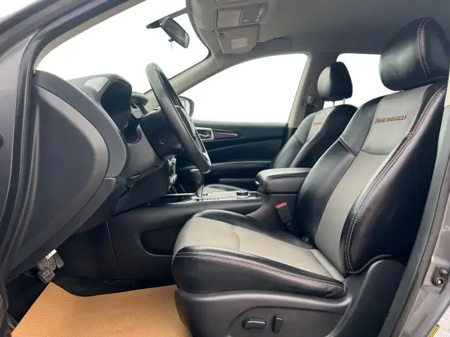 2020 Nissan Pathfinder SV Tech - Photo 12