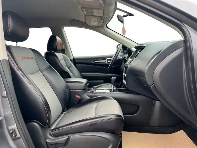2020 Nissan Pathfinder SV Tech - Photo 14