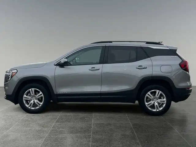 2024 GMC Terrain SLE - Photo 2