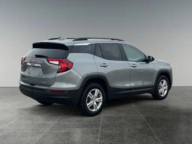 2024 GMC Terrain SLE - Photo 7