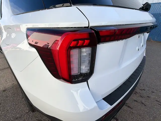 2026 Ford Explorer ST 4WD 400A - Photo 13