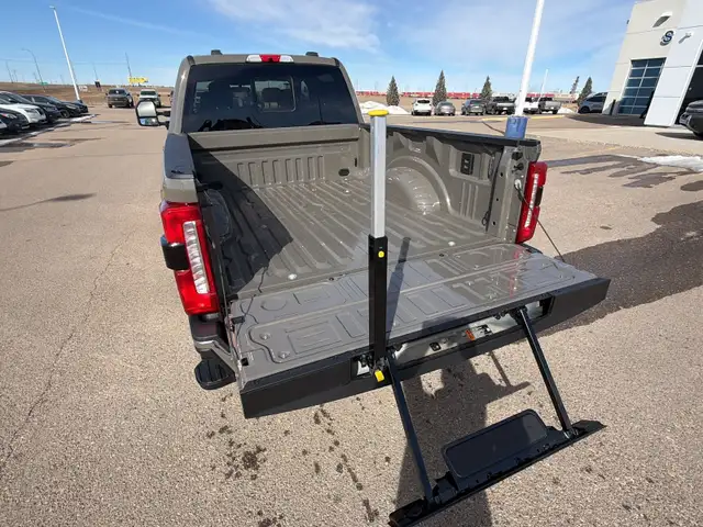 2026 Ford Super Duty F-350 SRW King Ranch FX4 710A - Photo 23