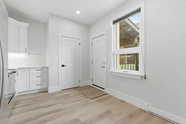 1 Bedroom New Renovated Apartment, Downtown Elora $1995 plus - Photo 4