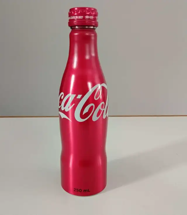 Coca-Cola bouteille aluminium Coca-Cola bottle