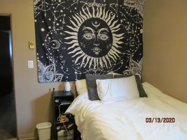 Queen's Students – 2 Bedroom Apartment – Available May - Photo 8