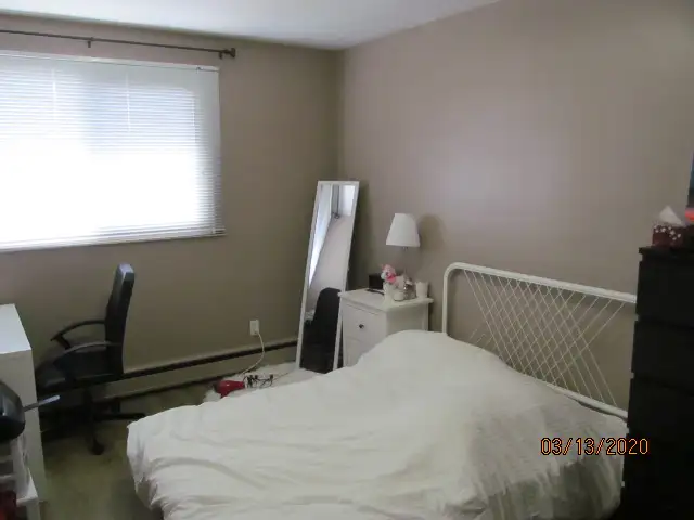 Queen's Students – 2 Bedroom Apartment – Available May - Photo 9