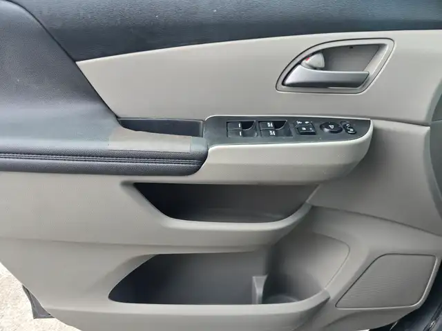 2012 Honda Odyssey - Photo 20
