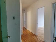 Big 4 1/2 apartment for rent Cote Des Ledges