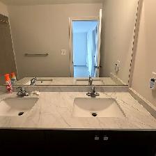 Large Room for rent (Barrie - Mapleview & Essa) - Photo 6