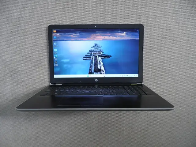 HP Pavilion 15-bs028ca i5-7th gen, Laptop