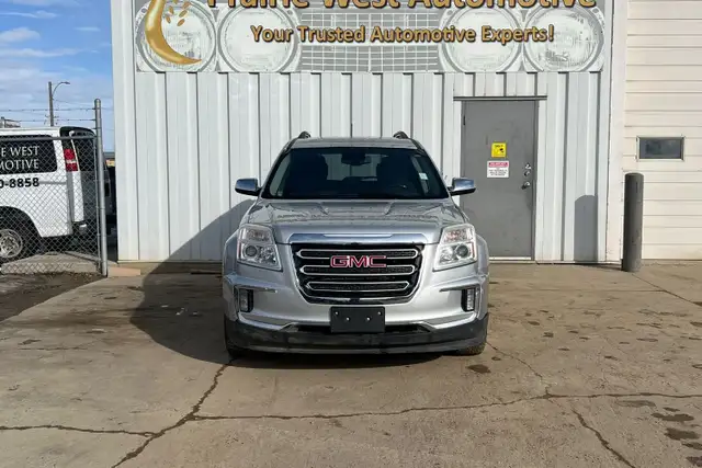 2017 GMC Terrain SLE - Photo 2