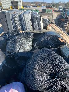 House Trash(garbage, furniture, appliance) Removal 647-957-2770 - Photo 3