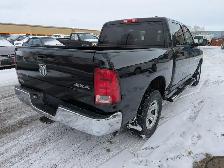 2011 Dodge Ram 1500 'One OWNER 4X4' Certified   FREE 6M warranty - Photo 2