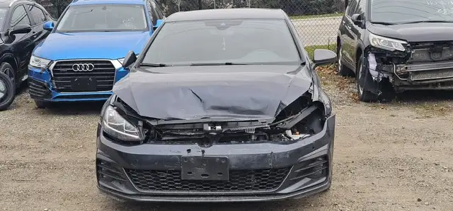 2019 Volkswagen Golf GTI - Photo 2