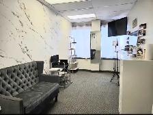 spa space for rent - Photo 2