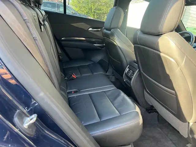 2020 Cadillac XT4 AWD 4dr Sport - Photo 5