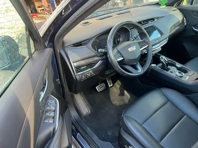 2020 Cadillac XT4 AWD 4dr Sport - Photo 10