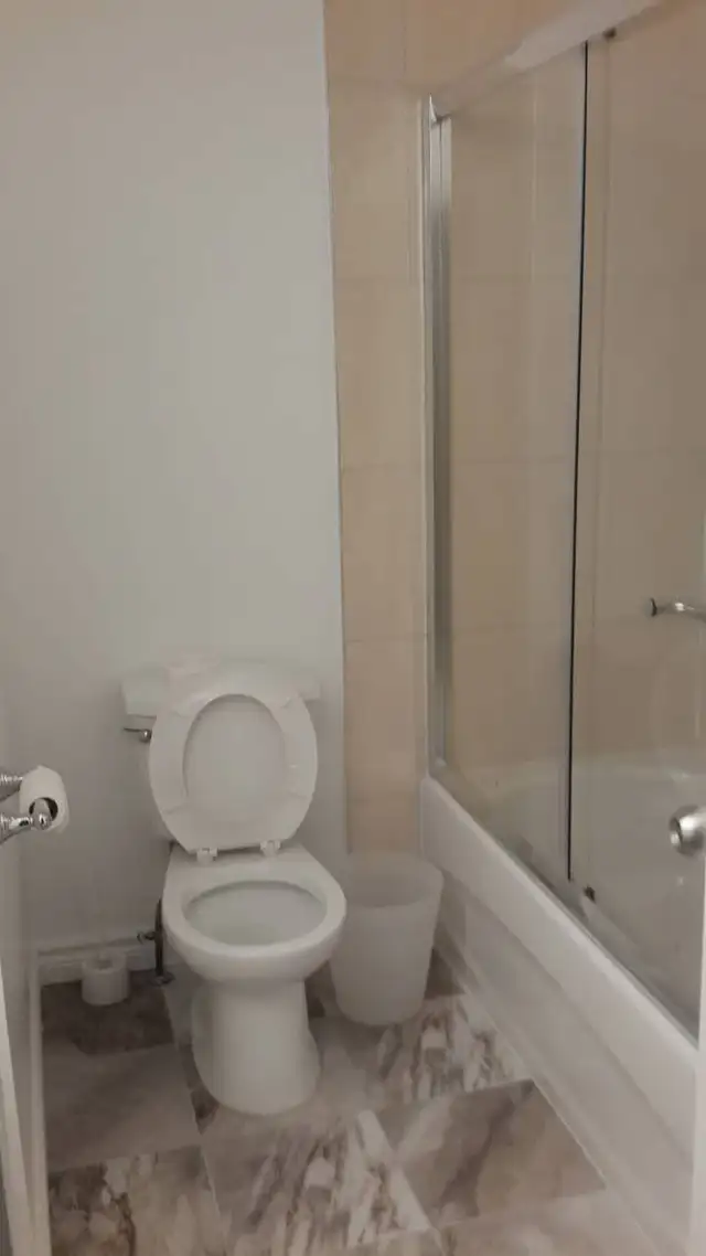 Finch / Birchmount @ Scarborough New Room 2nd floor To Rent! - Photo 8