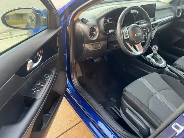 2023 Kia Forte EX IVT - Photo 4