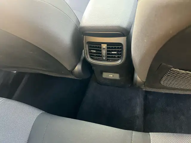 2023 Kia Forte EX IVT - Photo 10