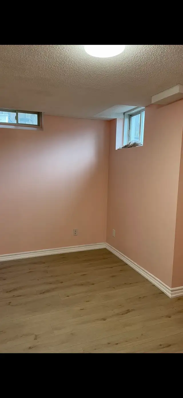 2 BEDROOM BEAUTIFUL BASEMENT AVAILABLE FOR RENT - Photo 2