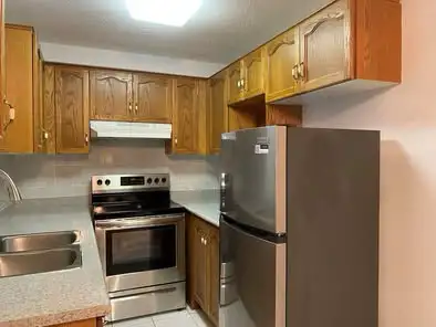 1 bedroom basement apartment - Photo 3