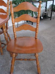 Maple Dining Room Furniture - Photo 3