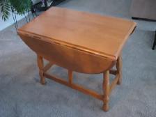 Maple Dining Room Furniture - Photo 9