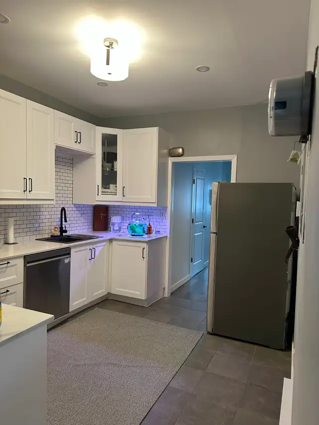 Charming 4 ½ (1 bedroom) in the Heart of the Plateau - Photo 2