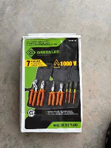 New Greenlee #0159-01-INS 7 piece, 1000V Insulated Tool Kit