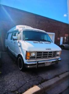 1990 B250 Dodge Roadtrek Camper Van