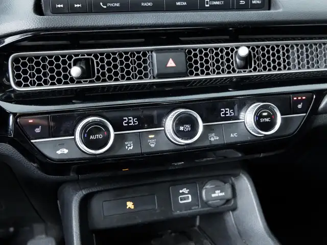 2022 Honda Civic Sedan EX / SUNROOF/ BACKUP CAMERA - Photo 16