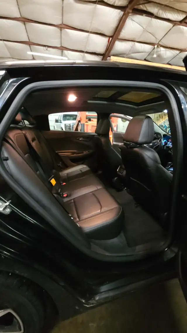 2016 Chevrolet Malibu LT | 168,000 km | Heated Leather | Sunroof - Photo 9