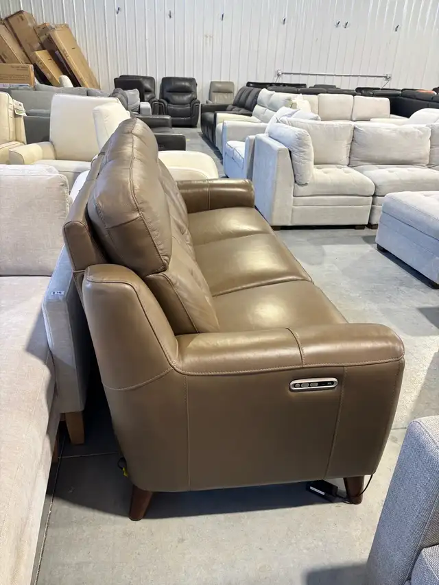 Leather power reclining sofas in brown or ivory - Photo 3