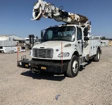 2019 Freightliner M2-106 Altec DM47B-TR Digger Derrick - Photo 2