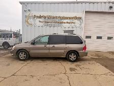 2006 Ford Freestar SEL - 7 Passenger - Photo 8